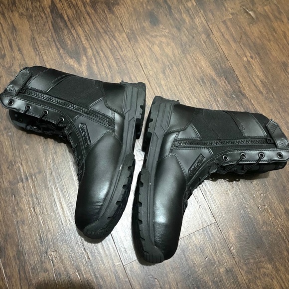 NEW size 7.5 Mens First Tactical boots black high